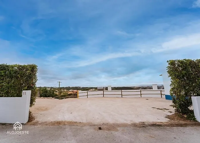 - Real Mar Nyaraló Ericeira